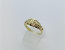 ring bewerkt fantasie