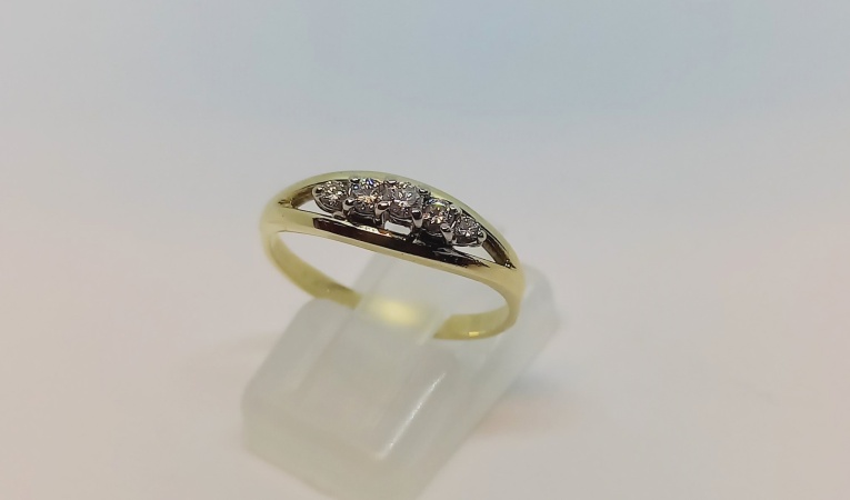 ring-5xdiamant