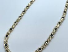 ketting blauwe steentjes