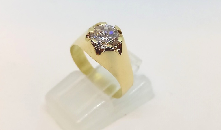 ring-met-steen
