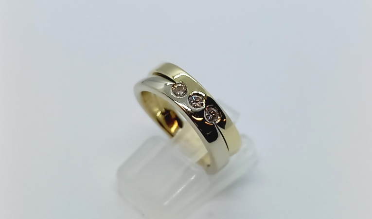 ring--2kleuren