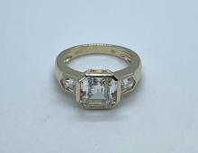 ring vierkante steen