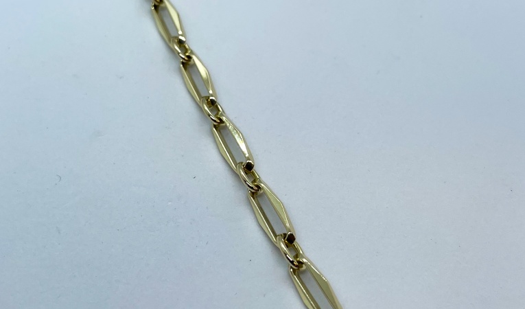 armband-closed-for-ever