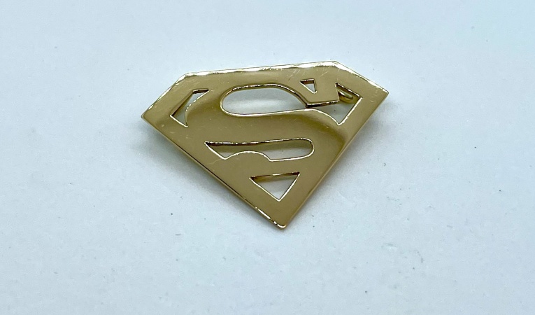 hanger-superman