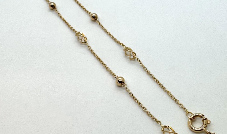 ketting-balletjes
