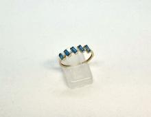 Ring blauwe steentjes