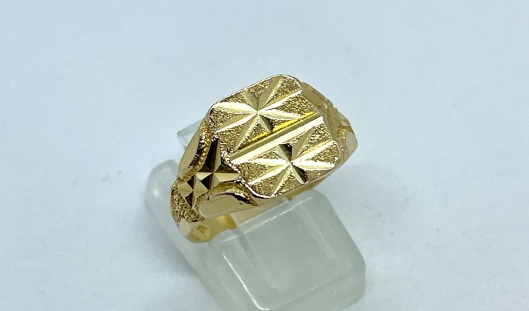 ring-gediamanteerd