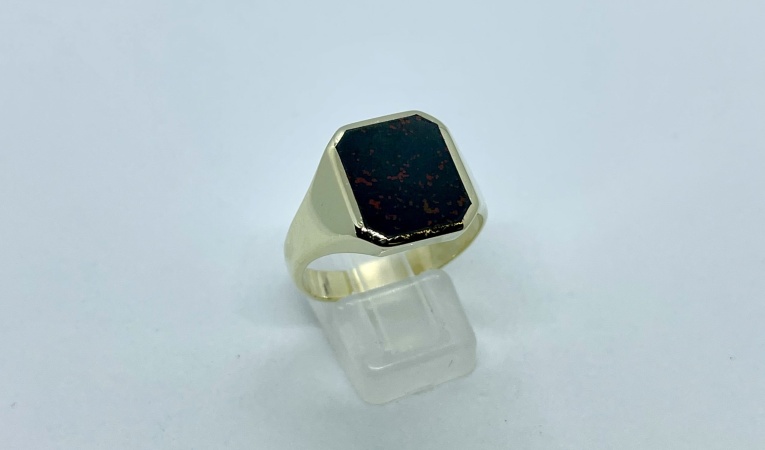 ring-groene-steen