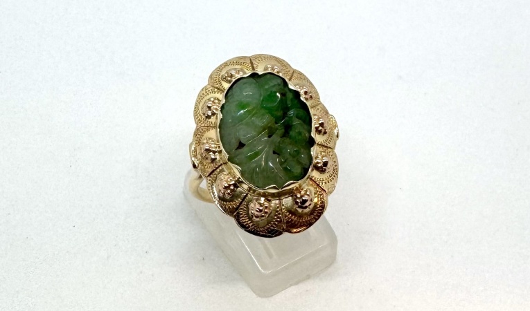 ring-jade