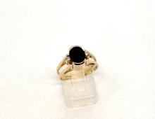 Ring blauwe/roze steen