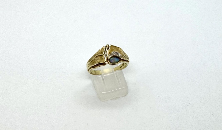 ring-opaal