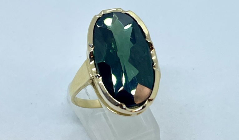 ring-groene-steen