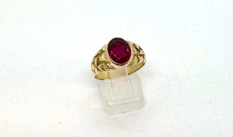 ring-roze-steen