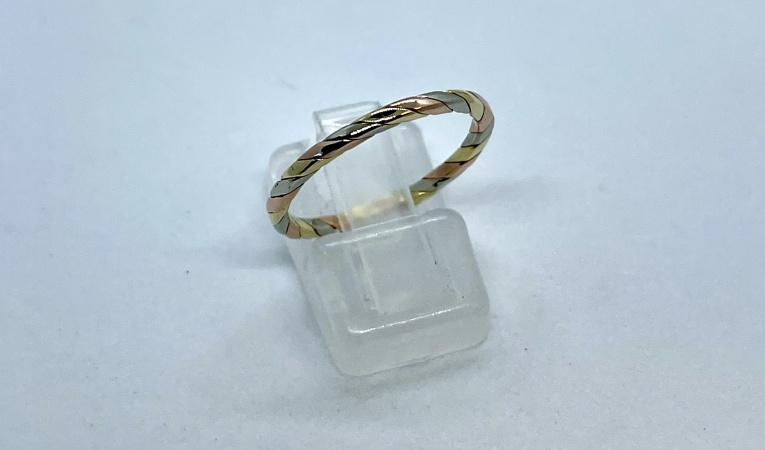 ring-tri-colour