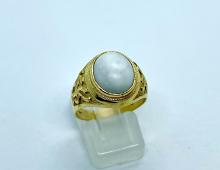Ring witte steen